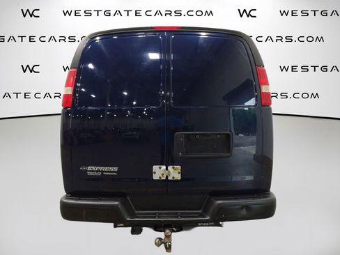 Used 2016 Chevrolet Express 2500 image 7