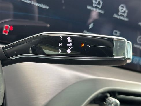 New 2026 Cadillac Vistiq Sport image 31