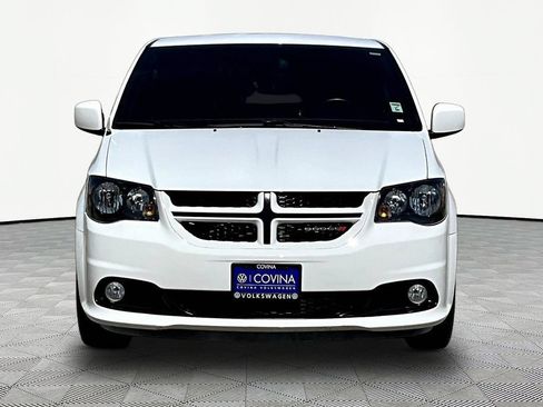 Used 2019 Dodge Grand Caravan GT FWD image 2