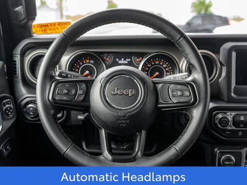 Used 2022 Jeep Gladiator Sport AWD/4WD image 14