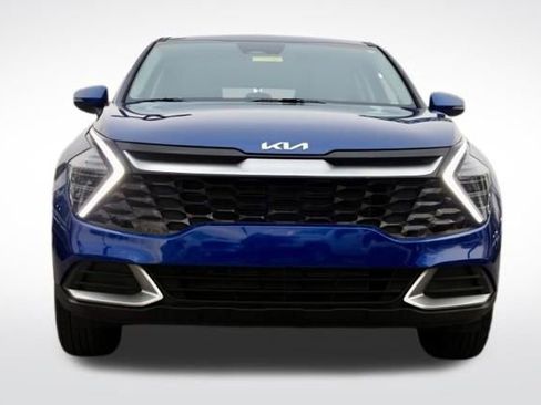 Used 2025 Kia Sportage EX image 4