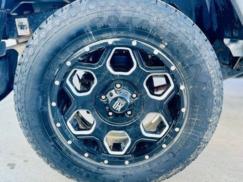 Used 2014 Jeep Wrangler Unlimited Sahara w/ Trailer Tow Group image 7