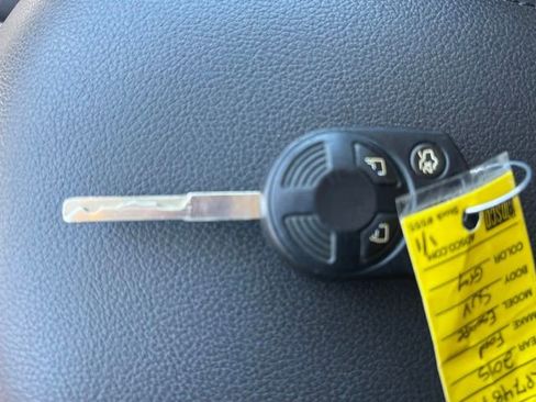 Used 2015 Ford Escape SE w/ SE Chrome Package FWD image 36