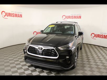 Used 2023 Toyota Highlander XLE