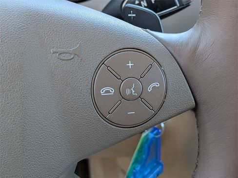 Used 2010 Mercedes-Benz ML 350 4MATIC image 29