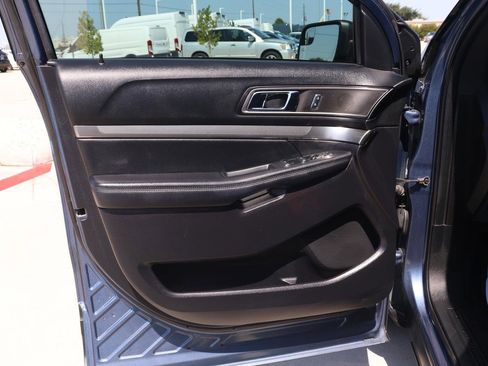 Used 2019 Ford Explorer XLT w/ Class II Trailer Tow Package image 23