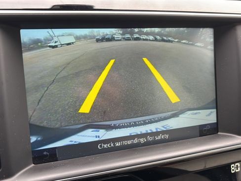 Used 2018 Jaguar F-PACE Prestige image 12