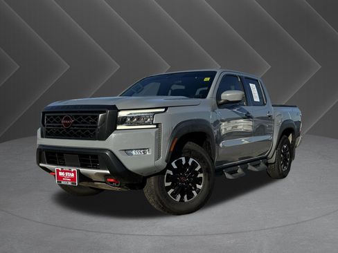 Used 2023 Nissan Frontier PRO-4X w/ Tow Package AWD/4WD image 2