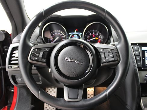 Used 2016 Jaguar F-TYPE Convertible RWD image 8