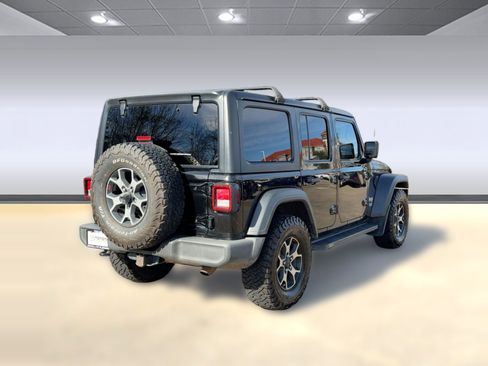 Used 2018 Jeep Wrangler Unlimited Sport image 8