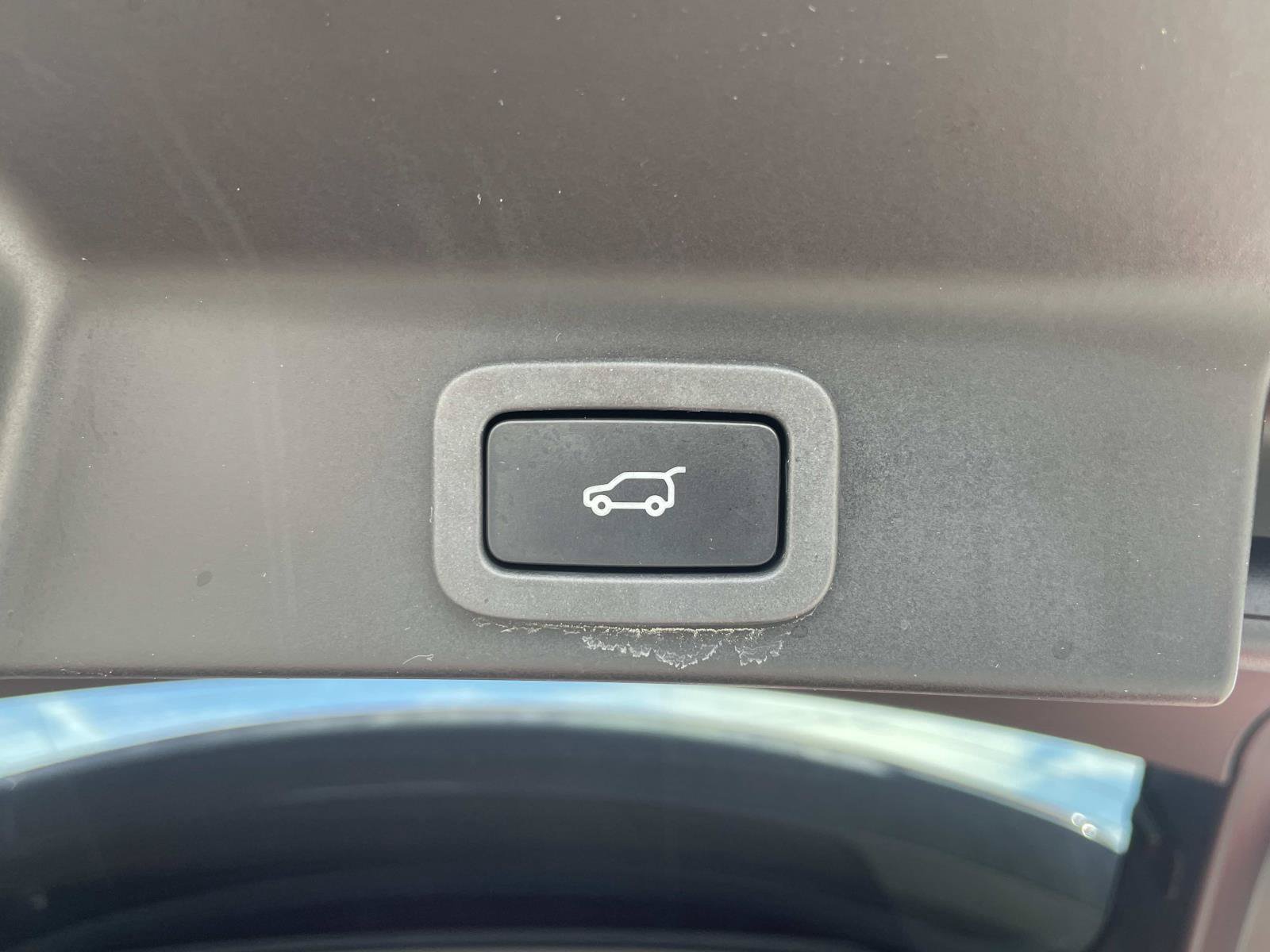 Used 2018 Jaguar F-PACE Premium AWD/4WD image 8