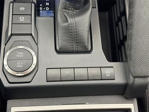 Certified 2024 Toyota Tacoma SR5 image 28