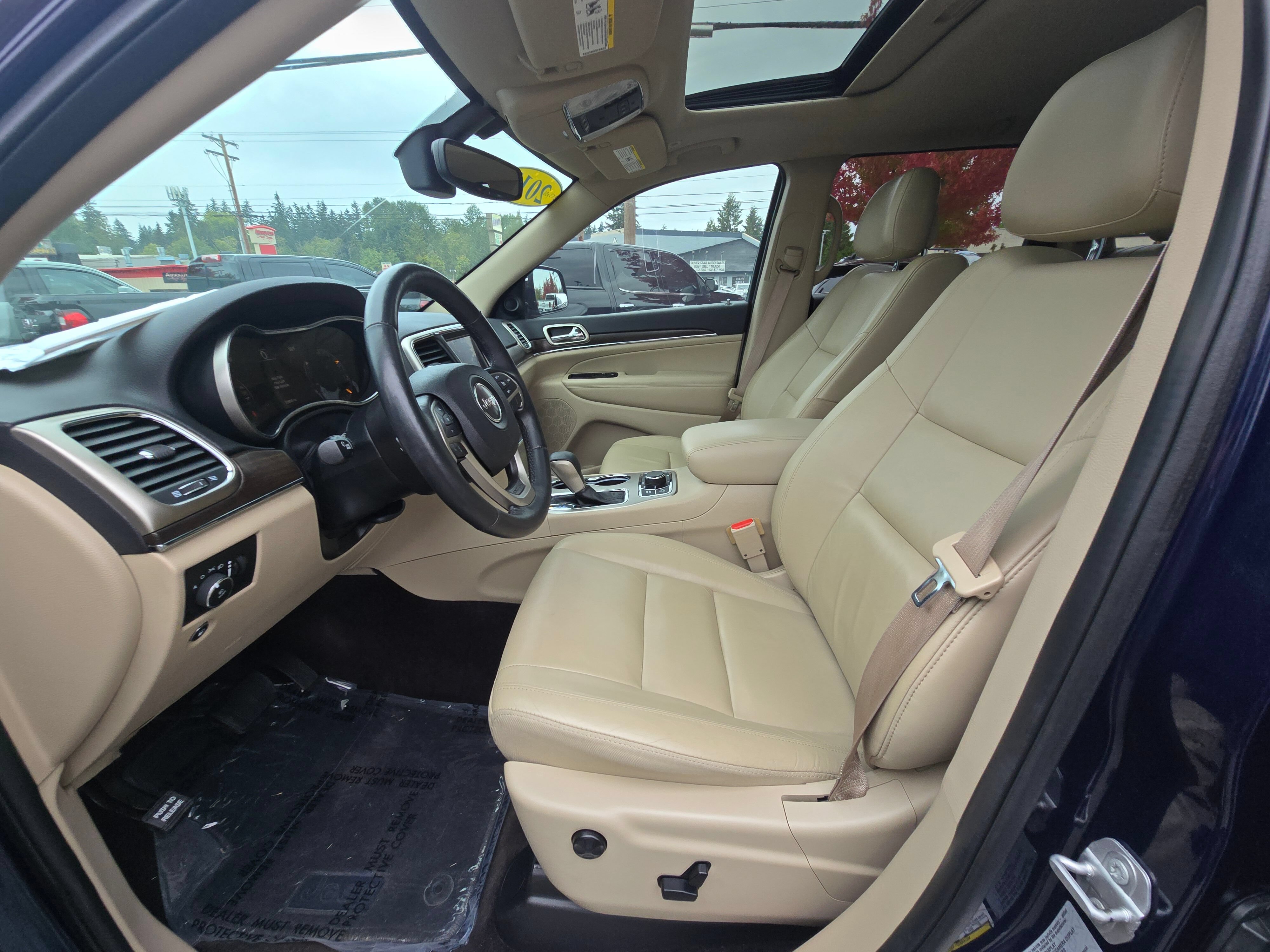 Used 2017 Jeep Grand Cherokee Limited AWD/4WD image 21