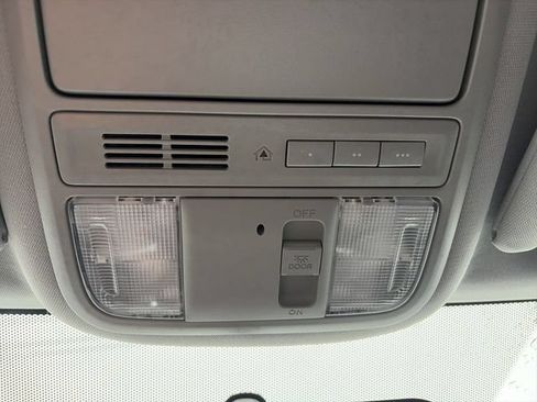 Used 2018 Honda Pilot EX image 21