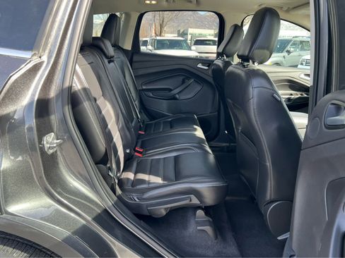 Used 2019 Ford Escape Titanium image 27