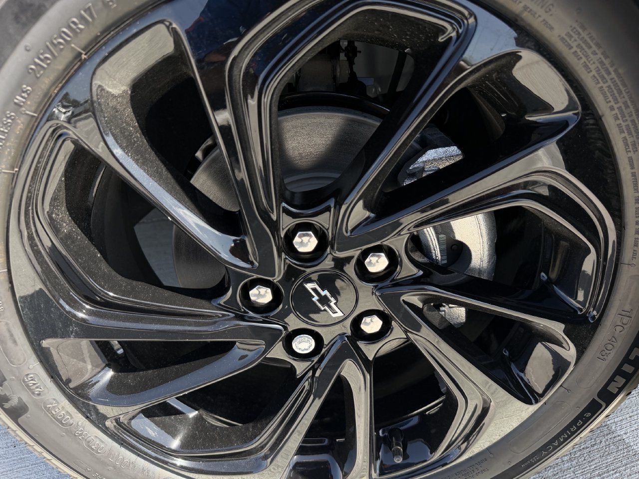 New 2027 Chevrolet Bolt RS w/ Technology Package FWD image 9