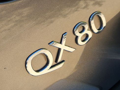 Used 2019 INFINITI QX80 Luxe w/ 22" Wheel Package AWD/4WD image 13