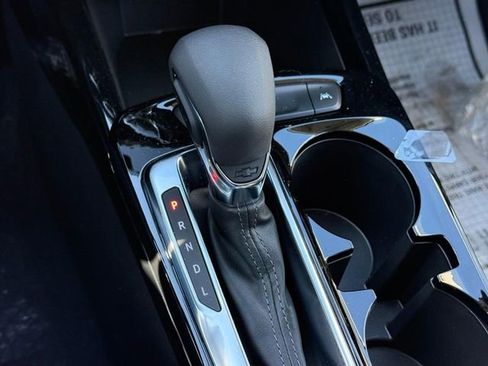 Used 2025 Chevrolet Trax LT w/ Driver Confidence Package image 19