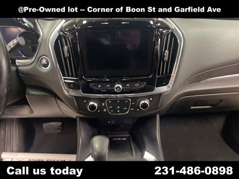 Used 2023 Chevrolet Traverse High Country AWD/4WD image 19