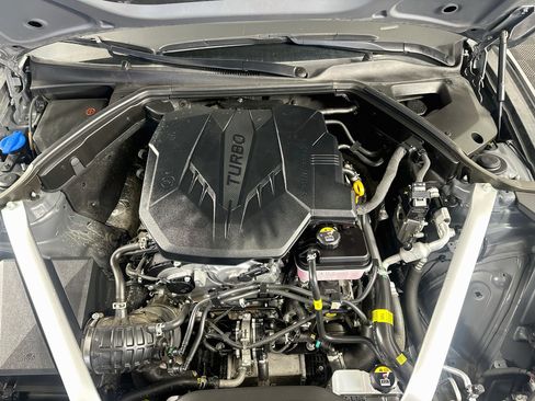 Used 2025 Genesis G70 2.5T RWD image 33