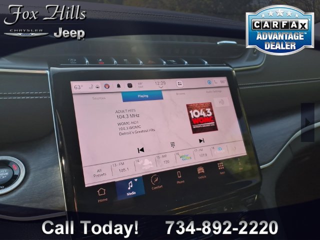 Certified 2025 Jeep Grand Cherokee Limited w/ Black Appearance Package AWD/4WD image 20