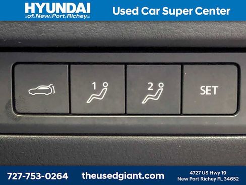 Used 2025 MAZDA CX-50 AWD 2.5 Hybrid w/ Premium Pkg image 26