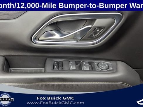 Certified 2023 GMC Yukon XL SLT w/ SLT Premium Package AWD/4WD image 27