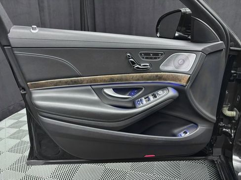 Used 2015 Mercedes-Benz S 550 4MATIC Sedan image 22