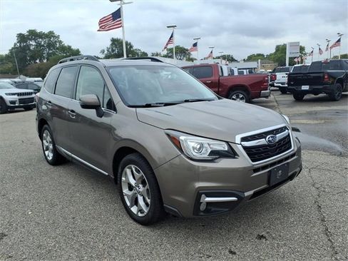 Used 2018 Subaru Forester 2.5i Touring w/ Popular Package #2 image 3