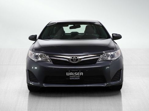 Used 2013 Toyota Camry LE image 8