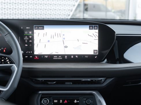 New 2025 Audi Q5 Premium image 13