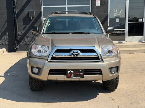 Used 2008 Toyota 4Runner SR5 AWD/4WD image 6