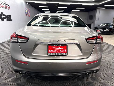 Used 2021 Maserati Ghibli RWD image 12