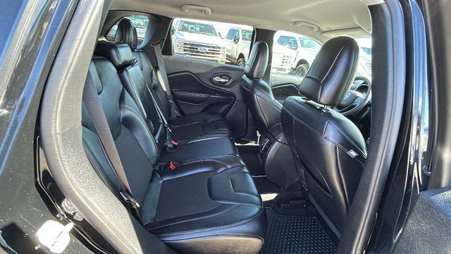 Used 2022 Jeep Cherokee Trailhawk w/ Trailer Tow Group AWD/4WD image 13