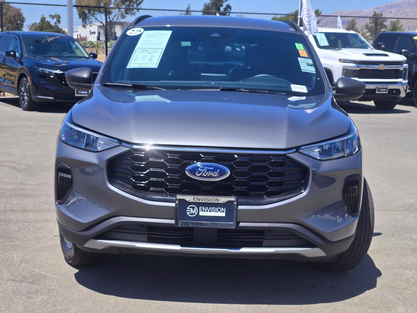 Used 2025 Ford Escape ST-Line AWD/4WD image 2
