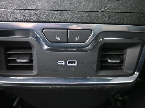 Used 2025 Chevrolet Silverado 2500 High Country w/ Technology Package AWD/4WD image 21