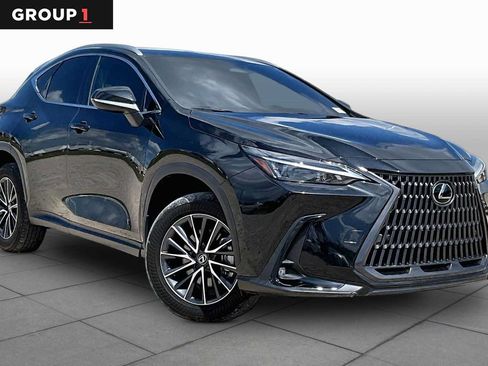 Used 2025 Lexus NX 250 FWD image 3