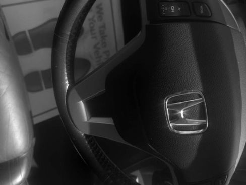 Used 2009 Honda CR-V EX-L image 12