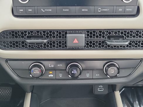 Certified 2025 Honda HR-V LX image 15