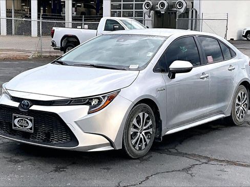 Used 2021 Toyota Corolla LE FWD image 7