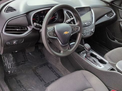 Used 2024 Chevrolet Malibu LT FWD image 18