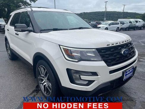 Used 2017 Ford Explorer Sport w/ Equipment Group 401A AWD/4WD image 7