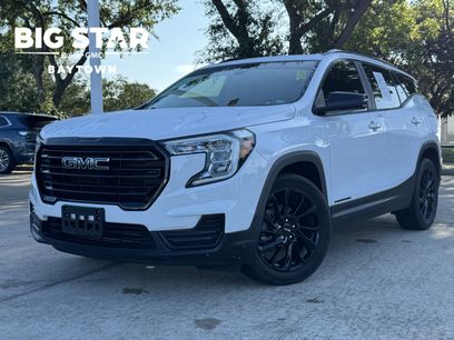 Used 2024 GMC Terrain SLE w/ Driver Convenience Package