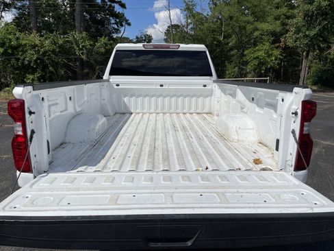 Used 2024 Chevrolet Silverado 2500 LT AWD/4WD image 47