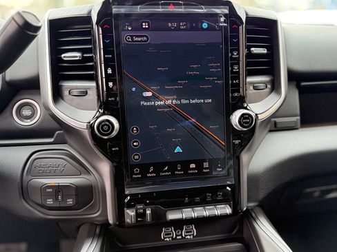 New 2026 RAM 2500 Big Horn AWD/4WD image 15