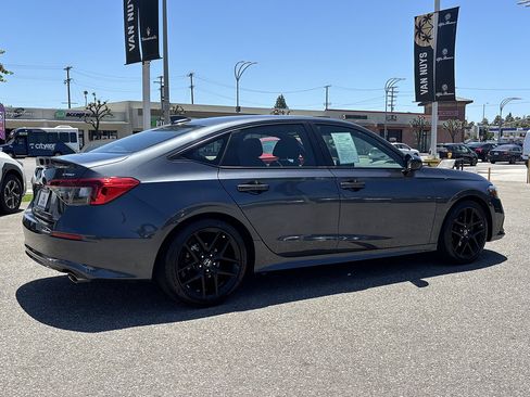 Used 2023 Honda Civic Sport image 3