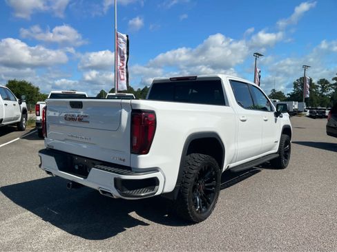 Used 2025 GMC Sierra 1500 AT4 w/ AT4 Premium Package AWD/4WD image 5