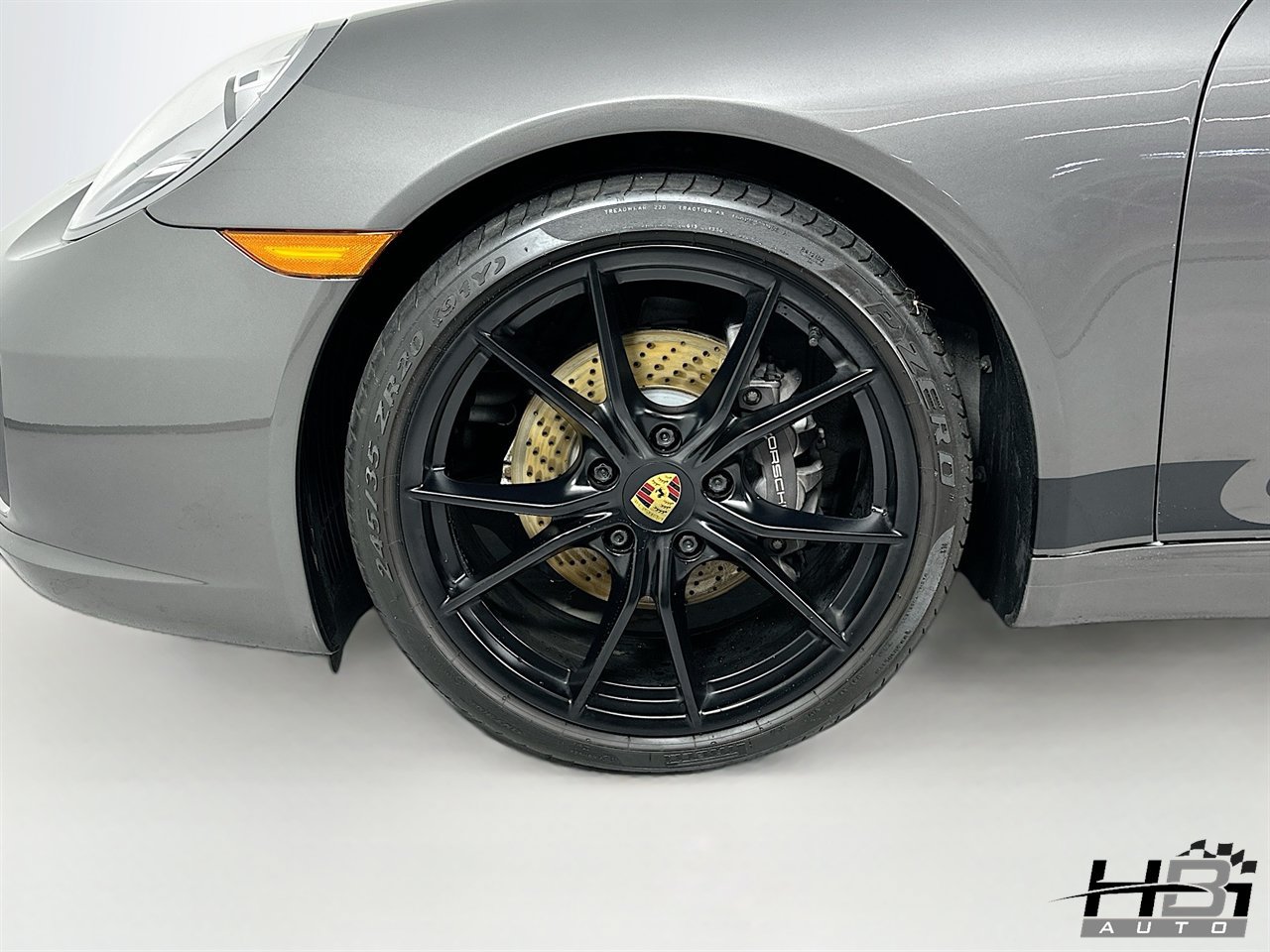 Used 2018 Porsche 911 Carrera RWD image 16