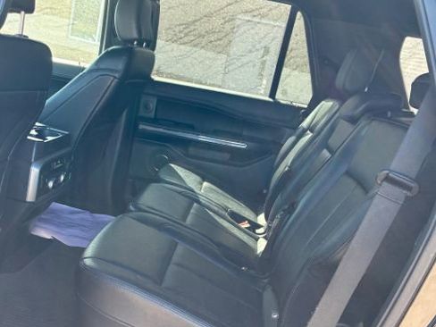 Used 2019 Ford Expedition XLT w/ Equipment Group 202A image 3