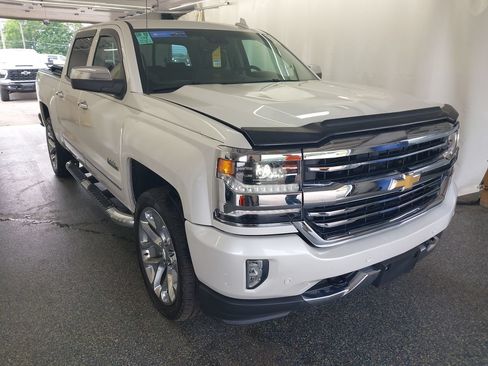 Used 2018 Chevrolet Silverado 1500 High Country AWD/4WD image 6